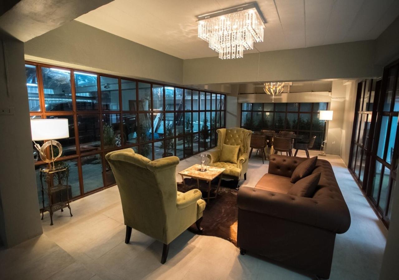 Roomquest Bangkok Ratchada Экстерьер фото
