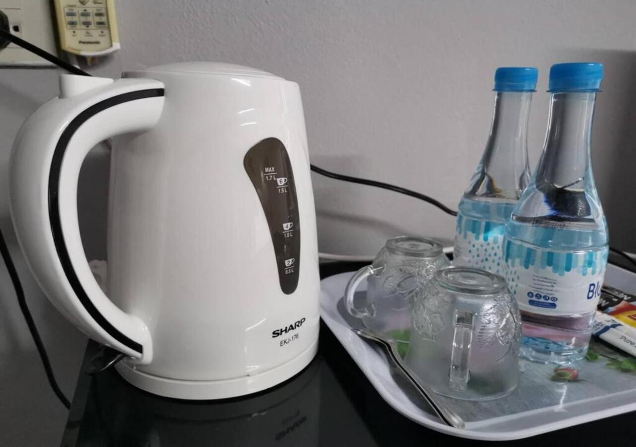 Roomquest Bangkok Ratchada Экстерьер фото